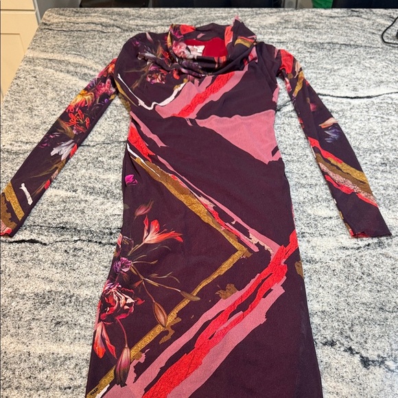 Red Printed Mesh Sheath - Picture 5 of 8